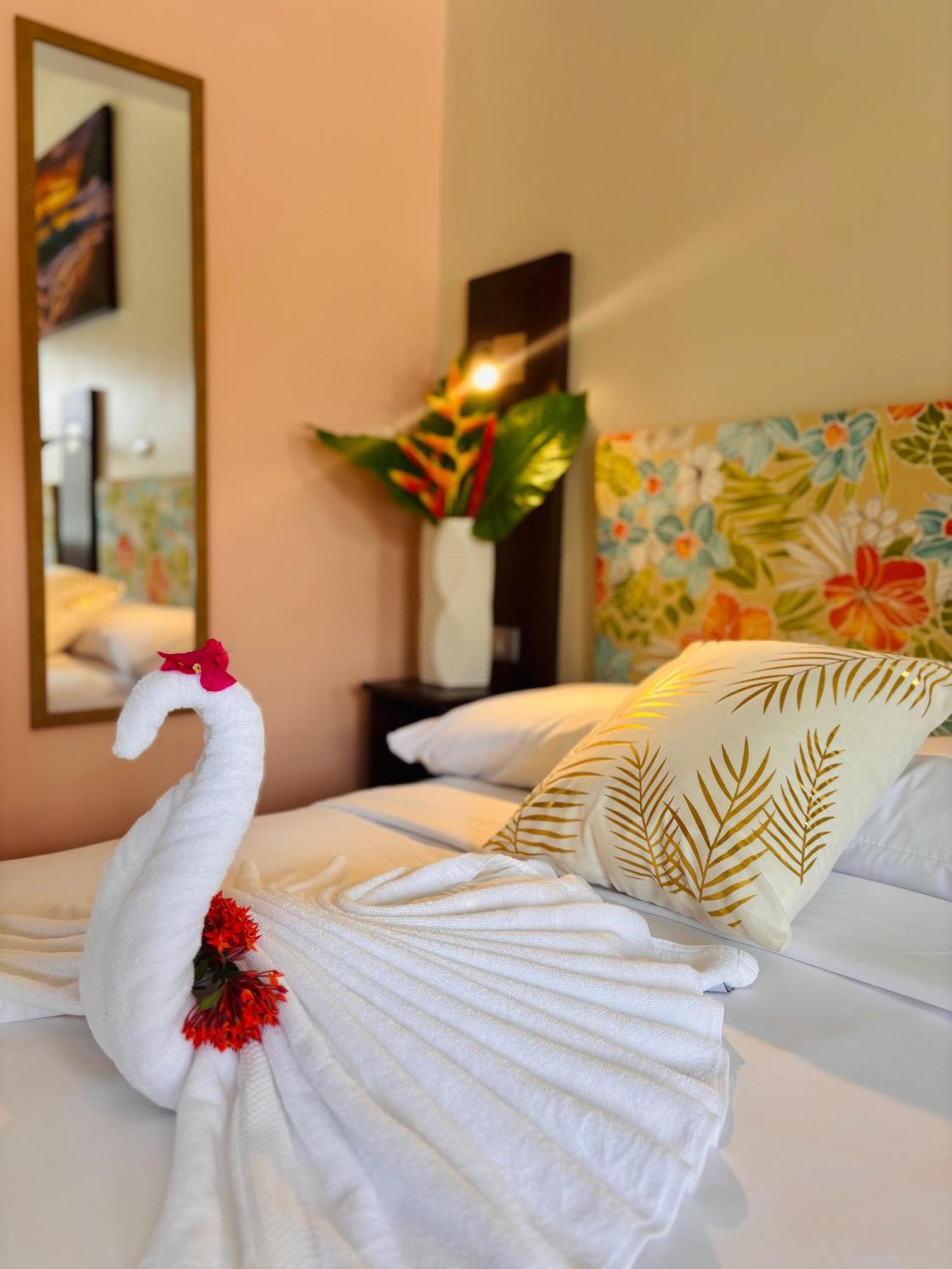 Las Brisas Resort And Villas Jaco Phòng bức ảnh