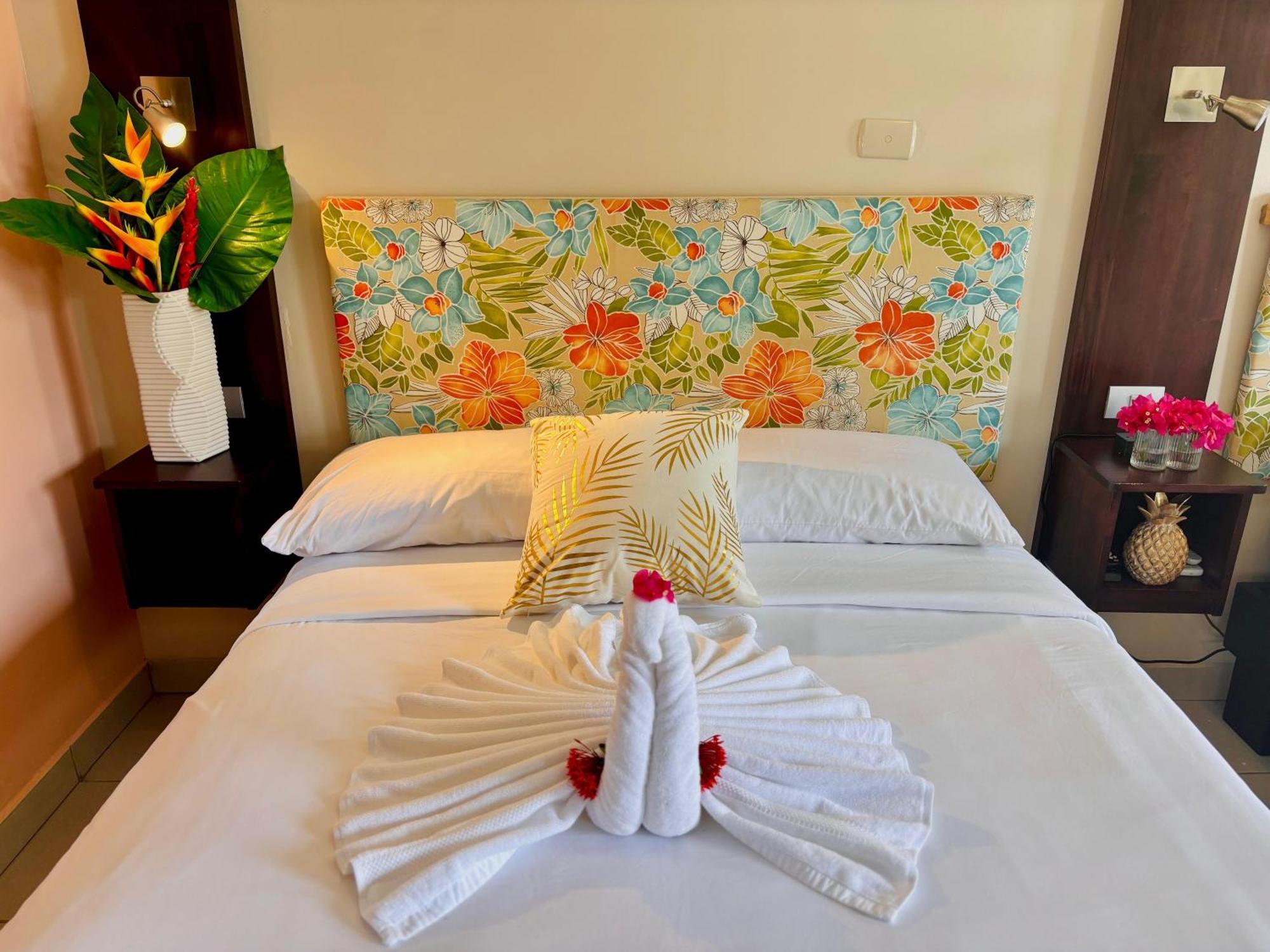 Las Brisas Resort And Villas Jaco Phòng bức ảnh