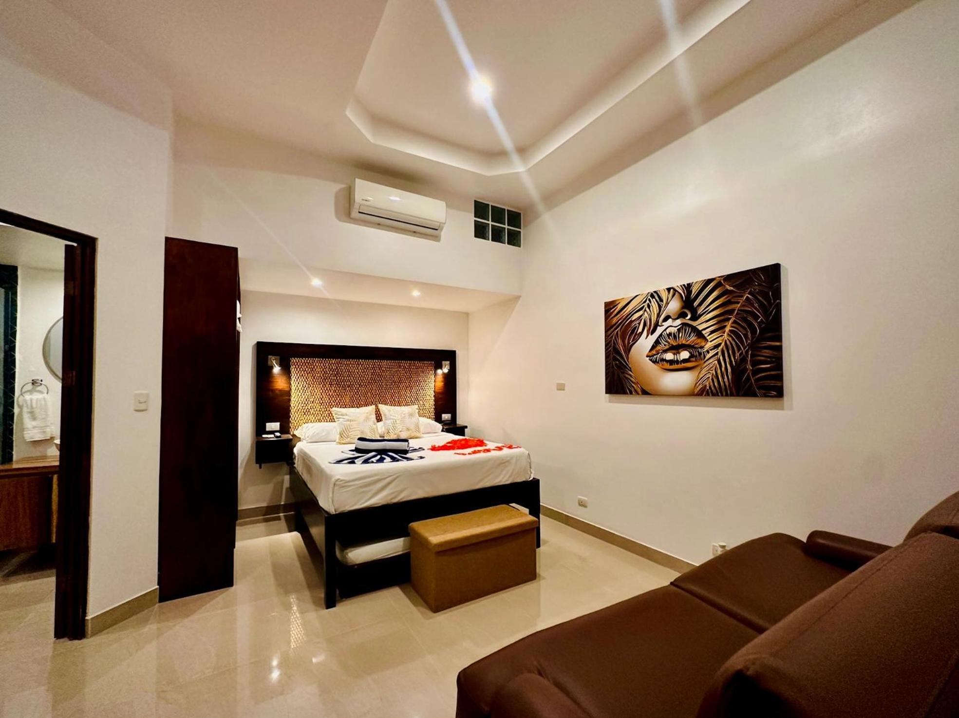 Las Brisas Resort And Villas Jaco Phòng bức ảnh